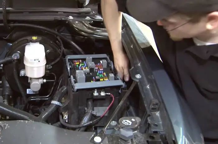Attach Brake Controller Power Wire to Fuse Box Attach Brake Controller Power Wire to Fuse Box
