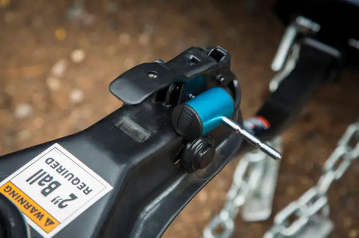 Coupler How to Lock Trailer to Vehicle Coupler How to Lock Trailer to Vehicle