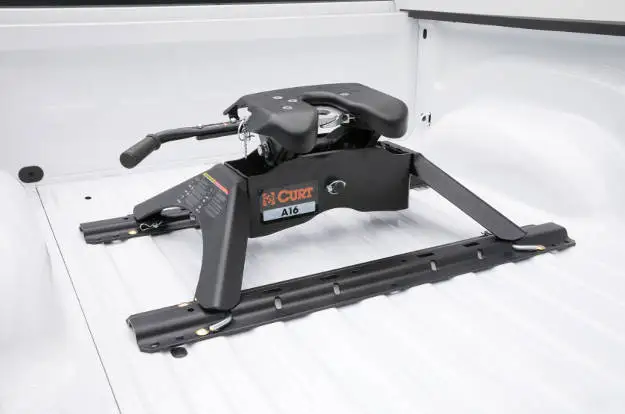 CURT A16 5th Wheel Hitch in Truck Bed CURT A16 5th Wheel Hitch in Truck Bed