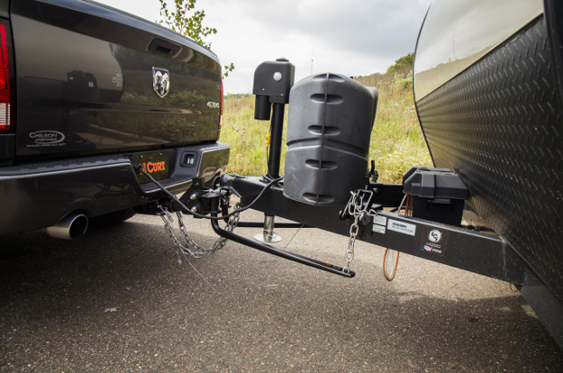CURT class 3 hitch with weight distribution hitch CURT class 3 hitch with weight distribution hitch