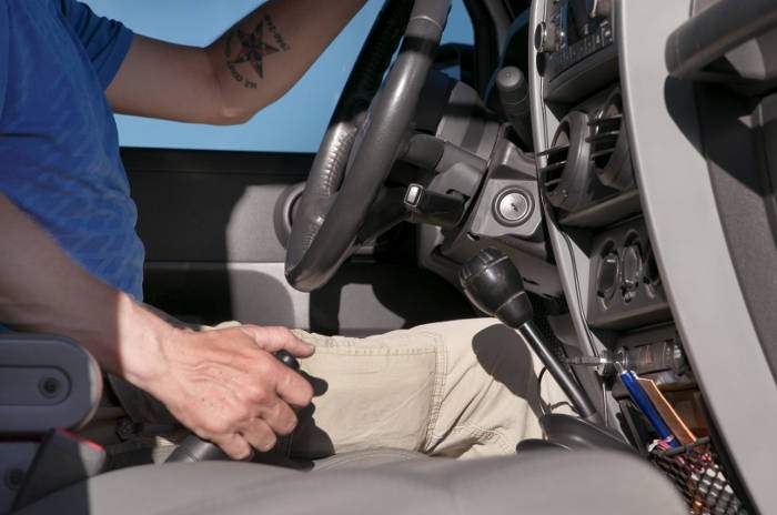 Disconnect Transmission for Flat Towing Disconnect Transmission for Flat Towing