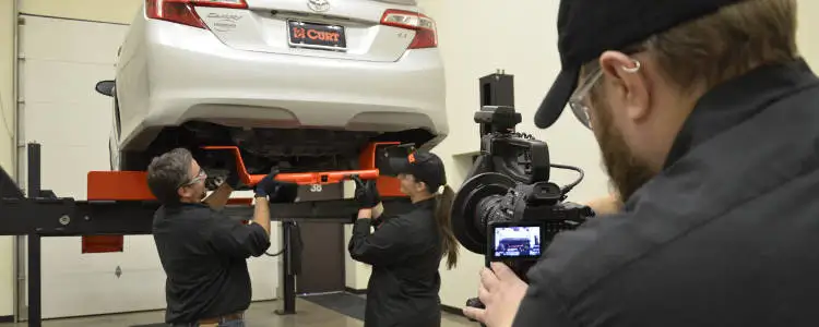 Installing CURT Manufacturing Hitch Installing CURT Manufacturing Hitch