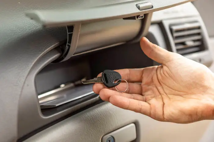 Place Spare Key for Trailer Lock in Glovebox Place Spare Key for Trailer Lock in Glovebox