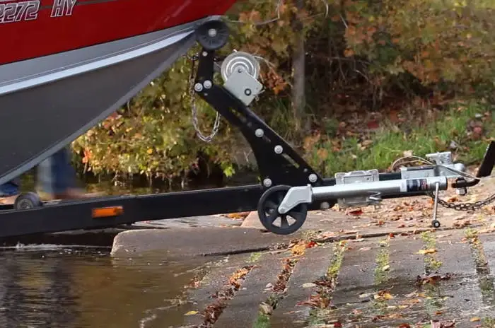 Stop Vehicle Before Trailer Tongue in Water Stop Vehicle Before Trailer Tongue in Water