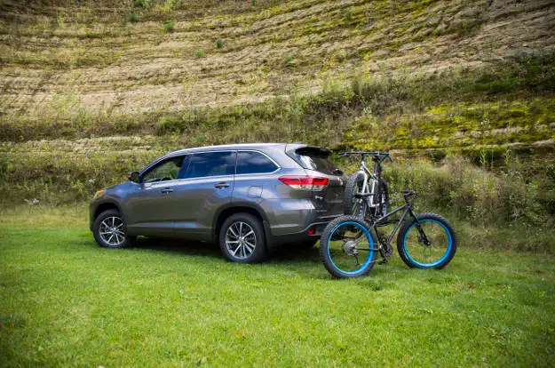 SUV Bike Rack and Bicycles SUV Bike Rack and Bicycles