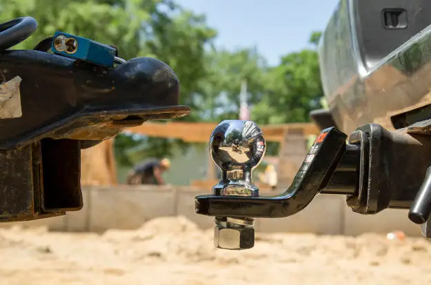 Trailer Coupler Raised Above Tow Ball Trailer Coupler Raised Above Tow Ball