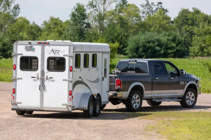 Truck Towing Small Horse Trailer Truck Towing Small Horse Trailer